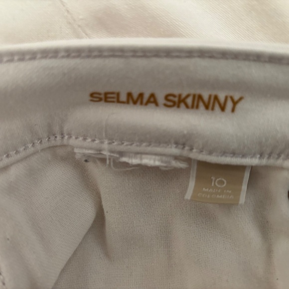 Like New Michael Kors White Jeans - Picture 6 of 9